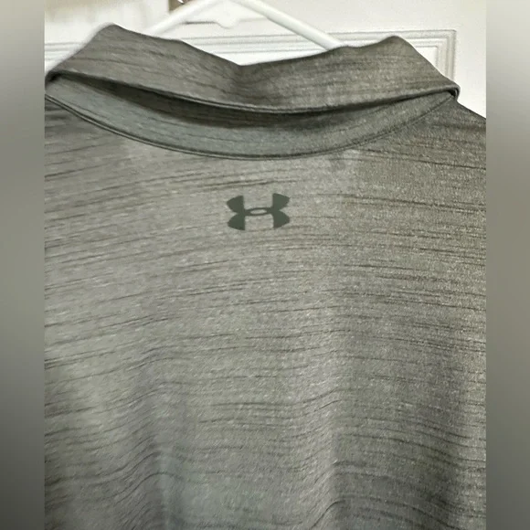 Under Armour men’s Gray Performance heatgear golf Polo Shirt - Picture 3 of 7